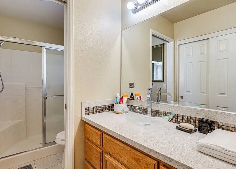8523 Barberry Ave — Photo 16