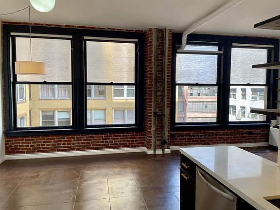 5th image of 215 W 7th St APT 812