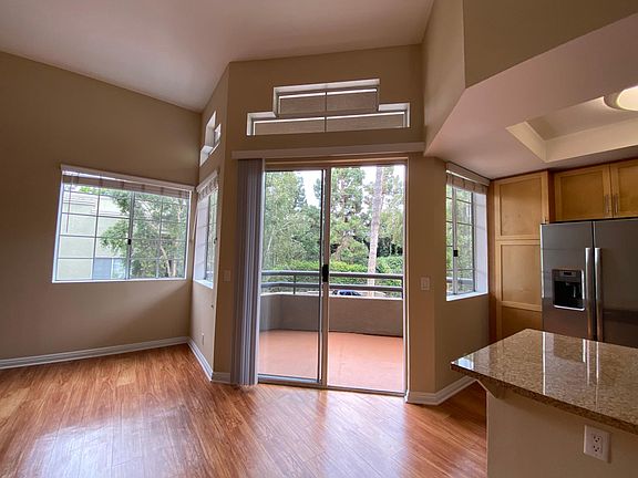 2nd image of 1401 Ambassador St #303