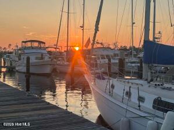 219 Dockside Dr
