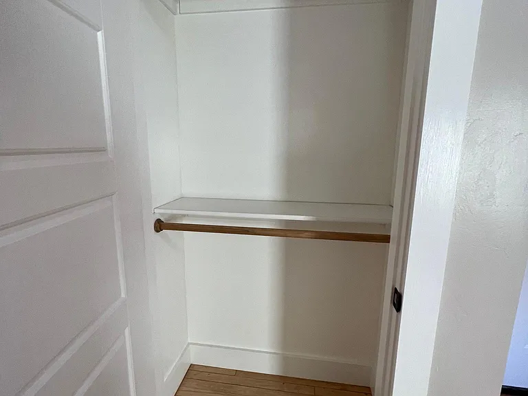 802 W Evelyn St — Photo 10