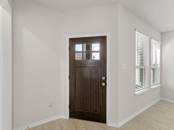 3rd image of 5418 Runnel Rd