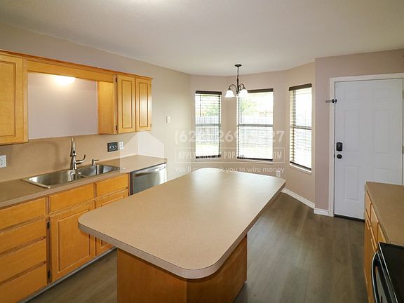 5th image of 4103 Janelle Ct