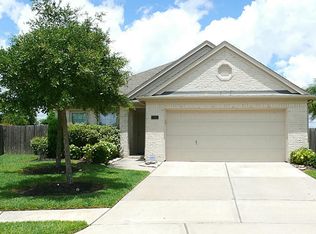 13001 Fair Breeze Ln, Pearland, TX 77584
