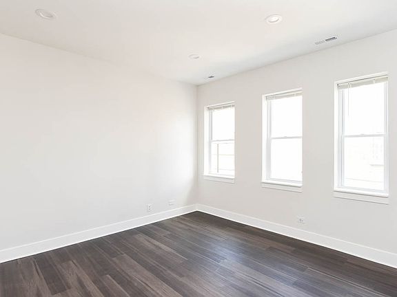 4th image of 4365 N Elston Ave #2R