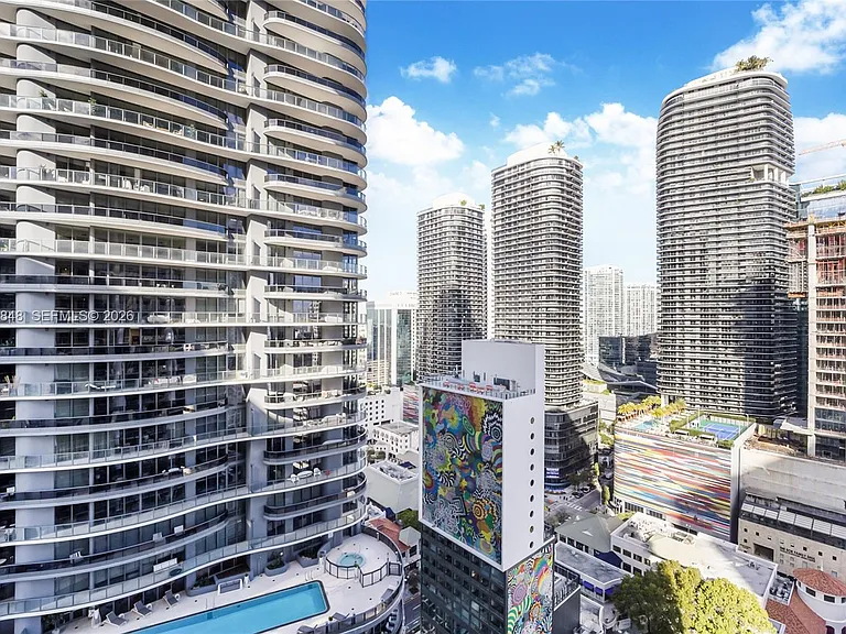 1010 Brickell Ave #2708 — Photo 11