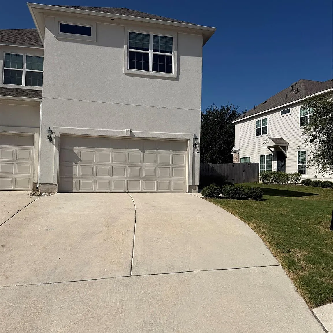 3 bed, 2.5 bath, 1766 sqft, $2,095 — Photo 1