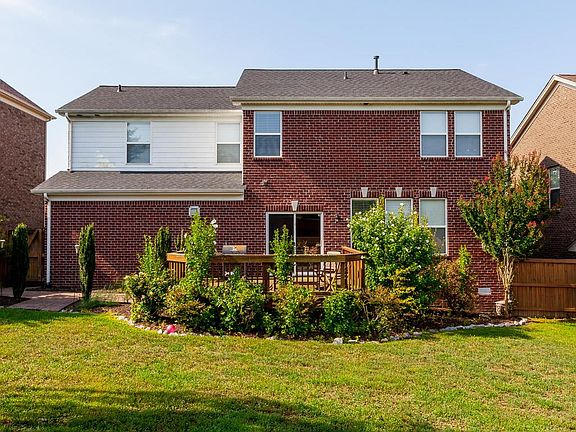 2nd image of 7633 Kemberton Dr E