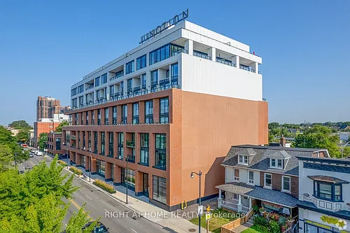 2720 Dundas St W #313 Photo 1