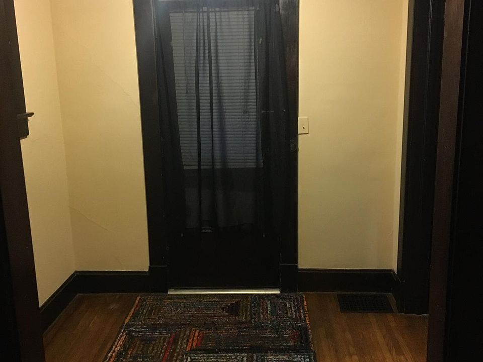 Entry way