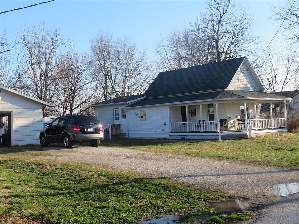 2nd image of 79 E Maple St