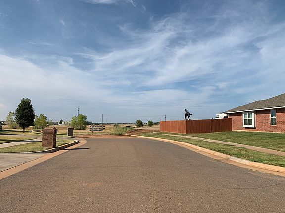 4th image of 12801 Quaker Dr