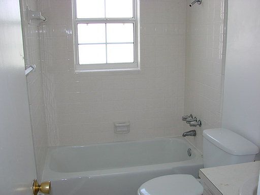 5th image of 4912 20th St W