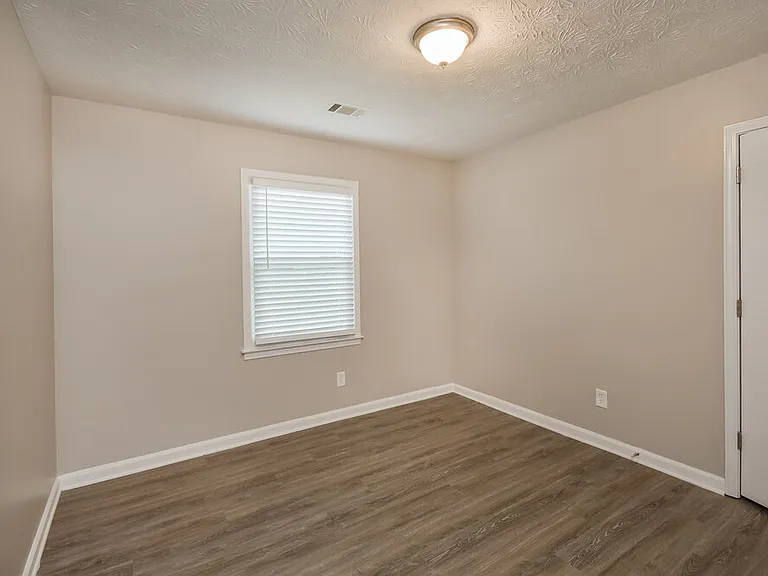 417 Willow Ct SE — Photo 14