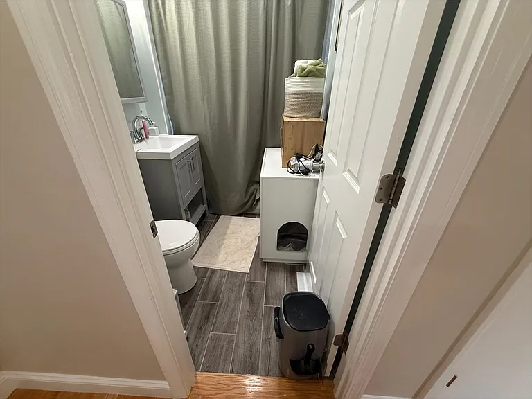 42 Ashland St #1F — Photo 16