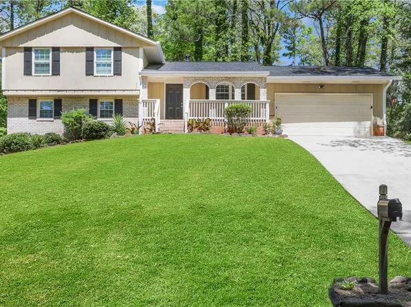 4329 Cedar Ridge Trl, Stone Mountain, GA 30083