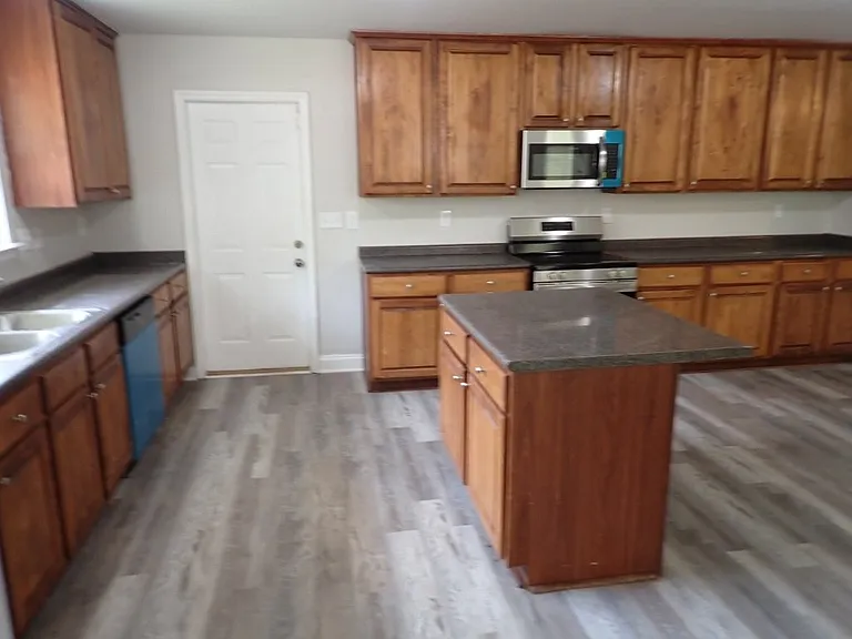 237 Cedar Mdw — Photo 9