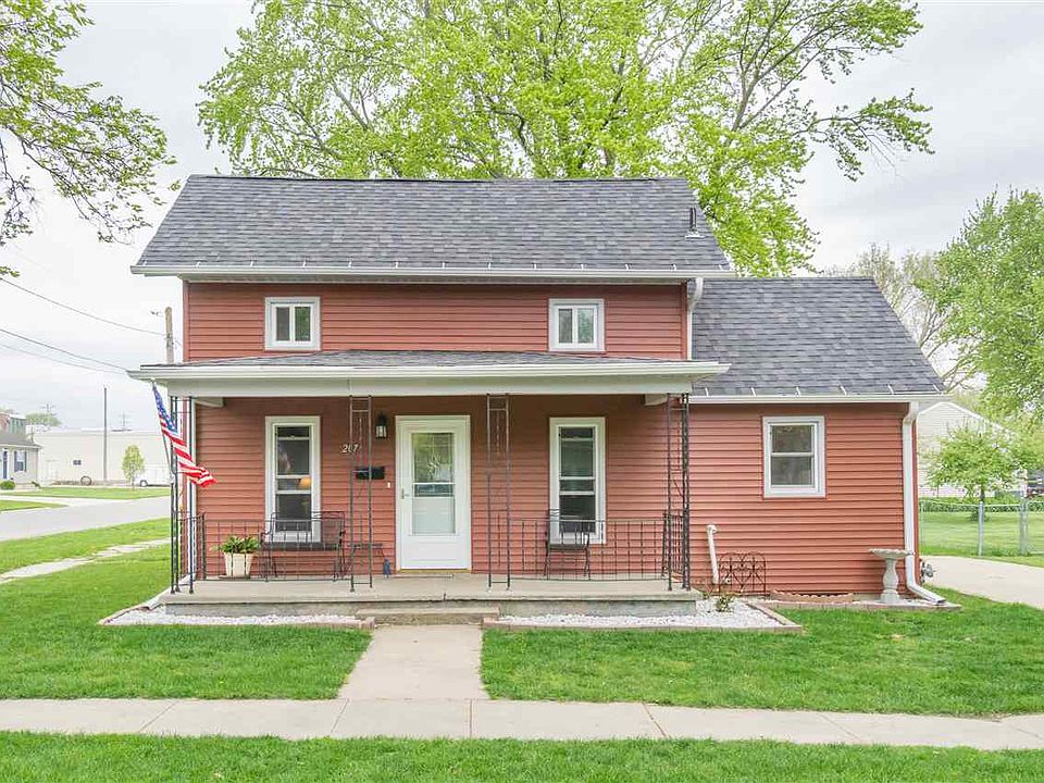1st image of 207 Sycamore St