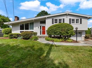 19 Seacrest Rd, Old Saybrook, CT 06475