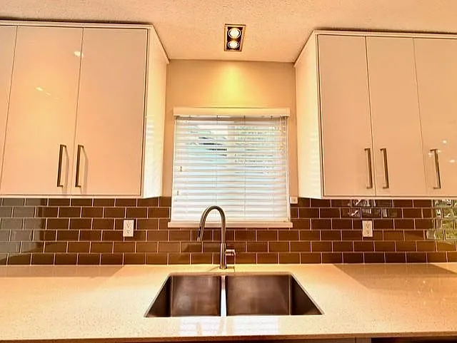 3444 Church St #UPPER — Photo 3