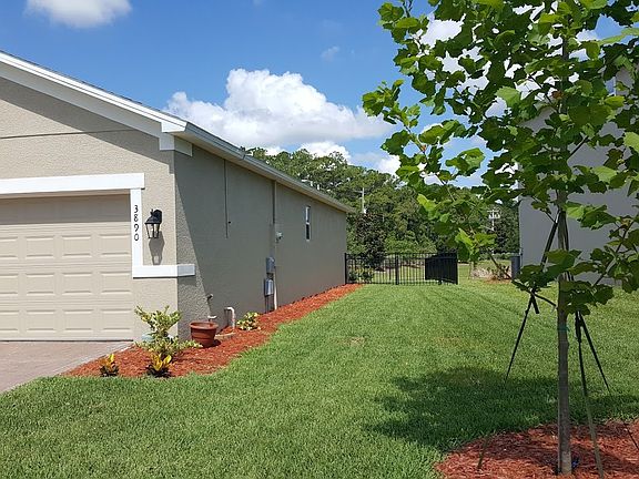 3rd image of 3890 Dorsiere Ave