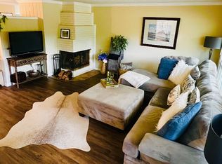 375 Hemingway Dr, Rochester, NY 14620