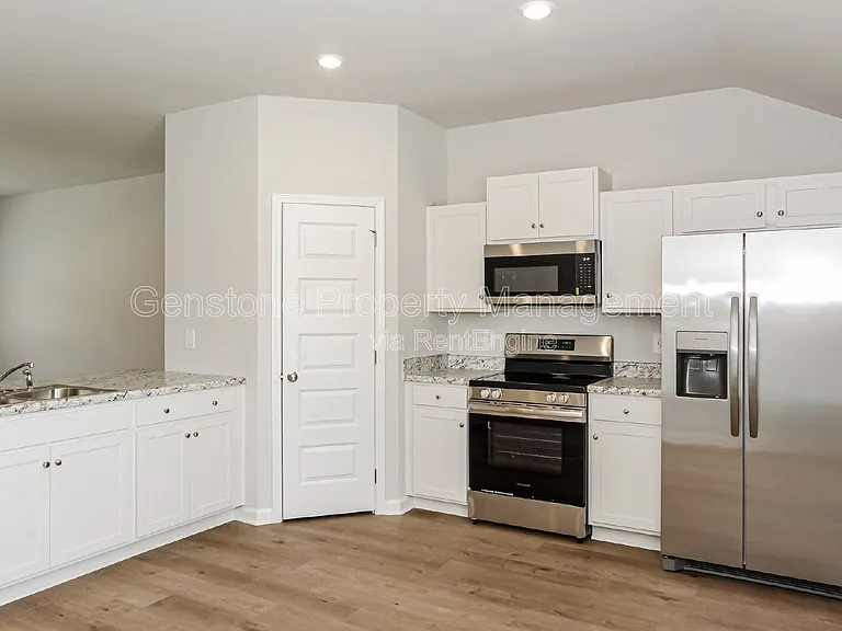 306 Spanish Moss Ct — Photo 6