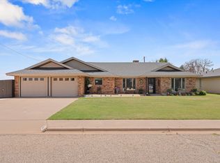 516 E Jackson St, Levelland, TX 79336