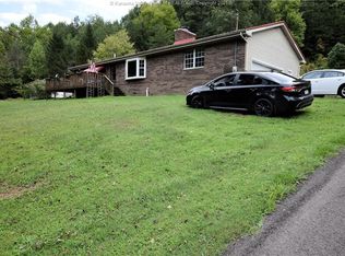 1938 Hunter Rd, Charleston, WV 25311