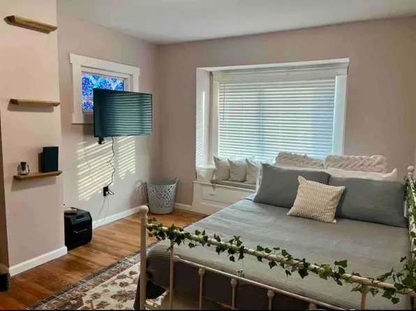 (undisclosed Address), Cleveland, OH 44108