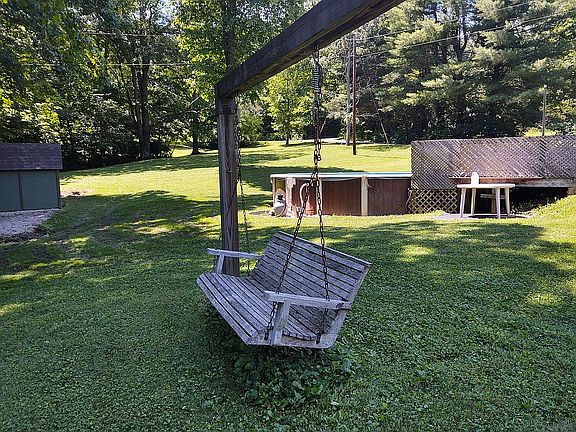 5th image of 2379 Sherwood Forest Dr