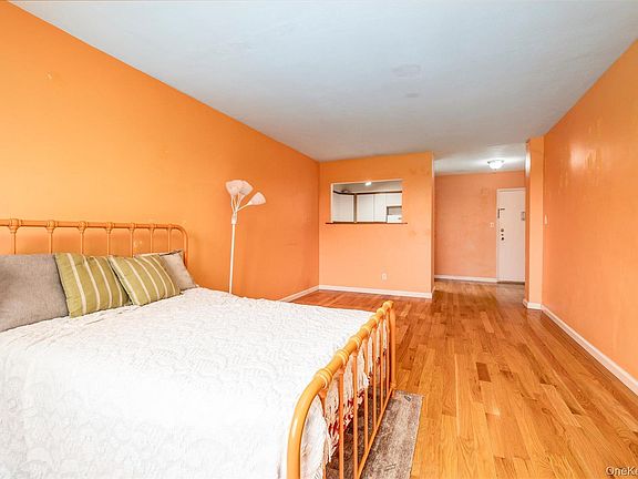 5th image of 100 S Ocean Avenue #4U