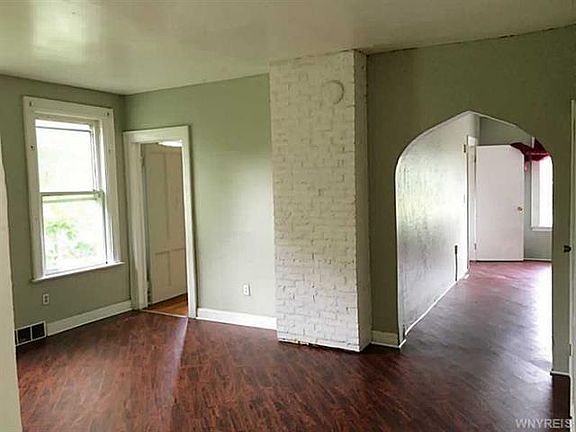 2nd image of 15 Viola Park