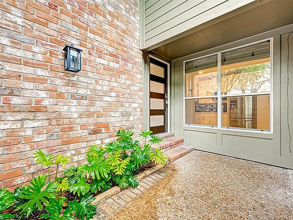 4th image of 1218 Fountain View Dr #193
