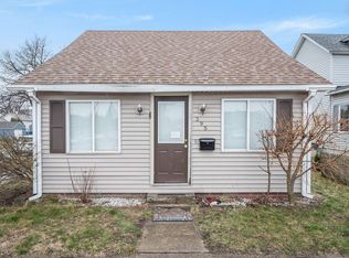 395 W 22nd St, Holland, MI 49423