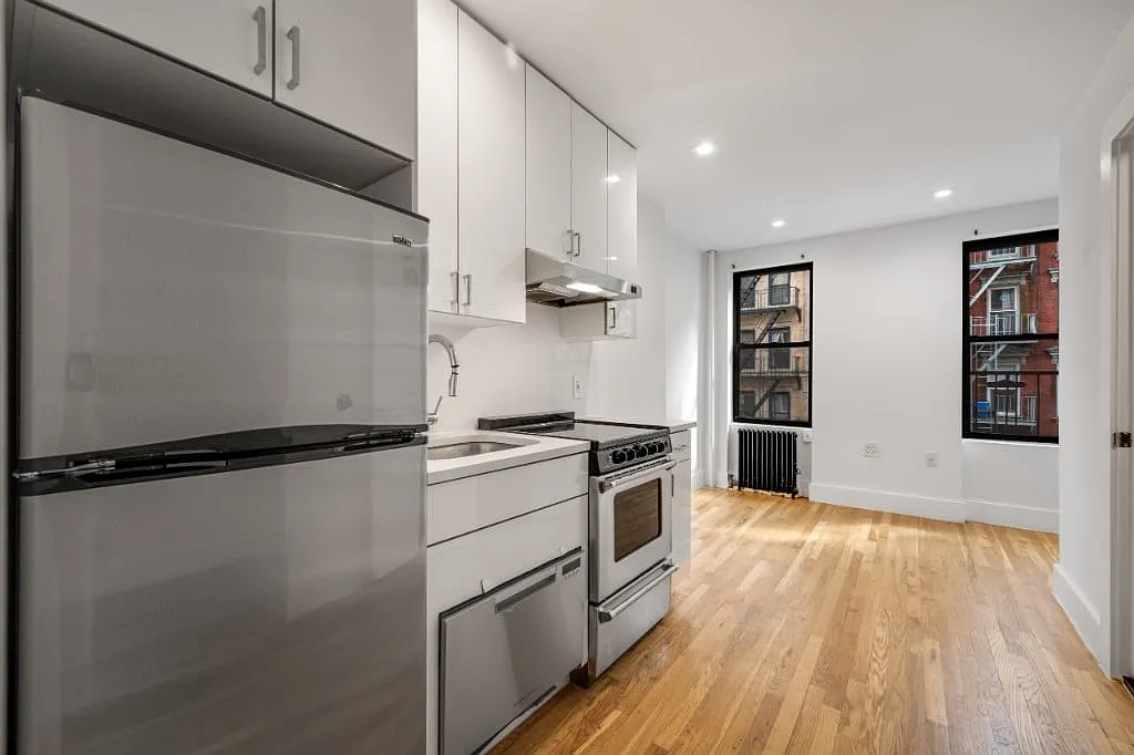 437 East 9th Street — Photo 1