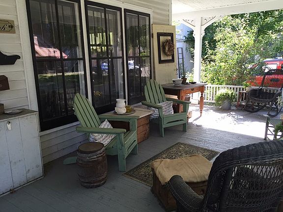 Sip lemonade On the porch