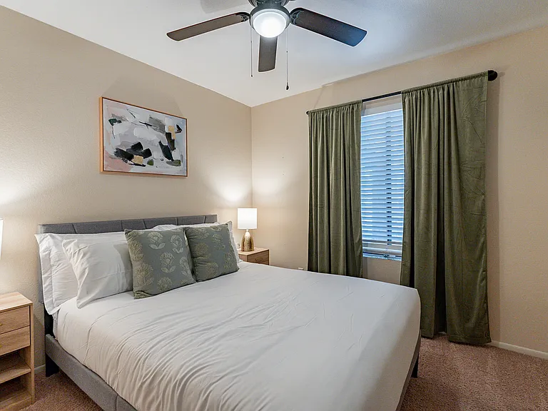 3911 W Desert Cove Ave — Photo 6