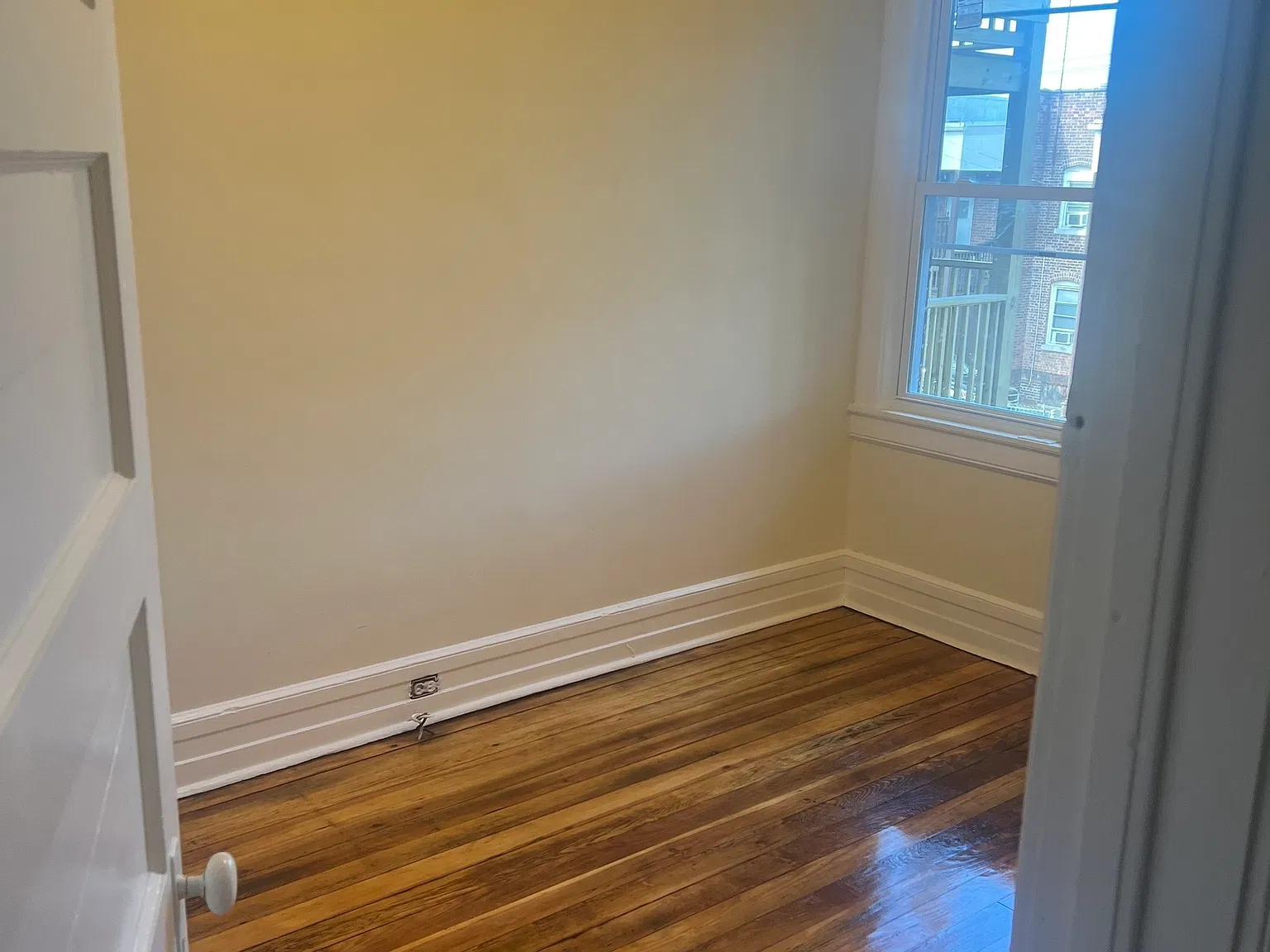 2 bed, 1.0 bath, 1712 sqft, $1,700 — Photo 4