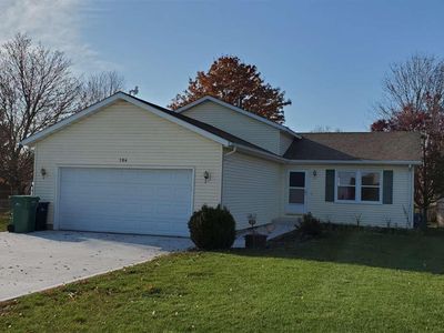 704 Birch Dr, Kirkland, IL, 60146