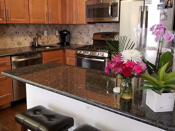4th image of 2401 Pennsylvania Ave APT 1208