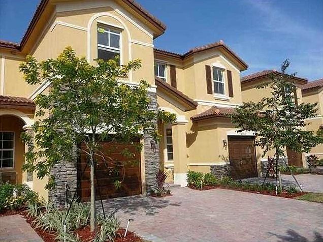 1st image of 8627 NW 113th Ct
