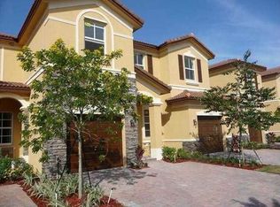 8627 NW 113th Ct, Doral, FL 33178