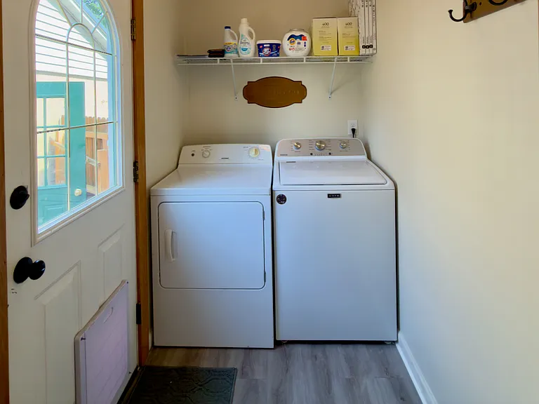 606 Front St — Photo 11