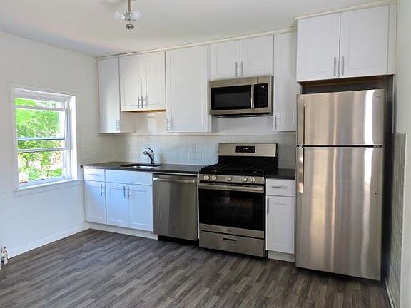 5th image of 26 Laidlaw Ave Floor 2