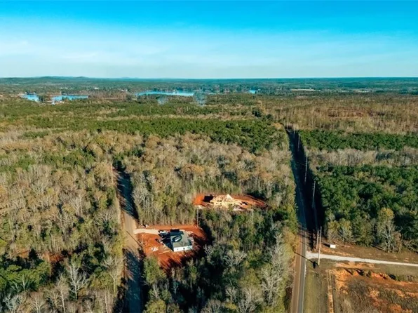 30 Lee Rd, Salem, AL 36874