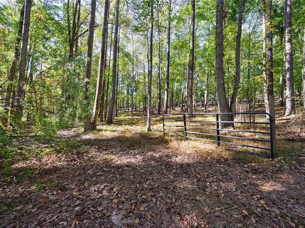 327 Sycamore Dr, Canton, GA 30115