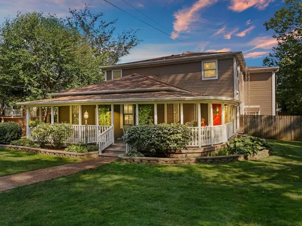 2316 Orchard Beach Rd, McHenry, IL 60050