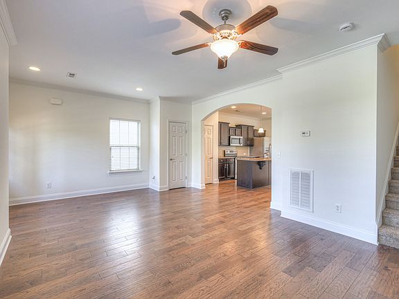 4th image of 956 Innsbrooke Ave