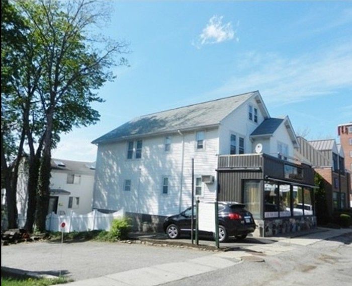 1st image of 3 Williston Rd